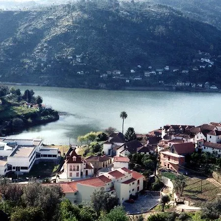Douro Nest Houses *